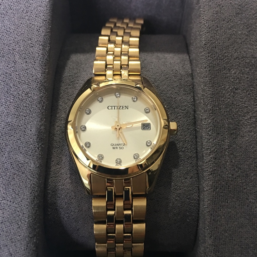 Preowned citizen women watch